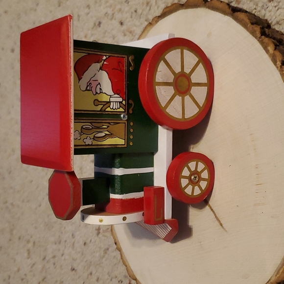 George Good Corp Santa Christmas Design Train Music Box 1978 - Picture 5 of 8